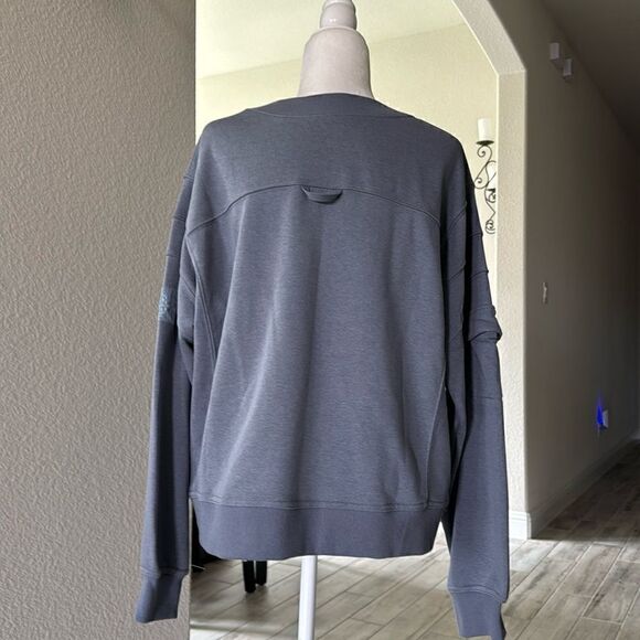 NWOT Free People Crew Neck Sweatshirt Sleeve Pocket Blue Oversized Movement Gym - Picture 6 of 13